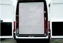 Rampa pieghevole servoassistita portata fino a 1800kg per furgoni Mercedes Sprinter - serie PC