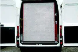 Rampa di carico installata su furgone