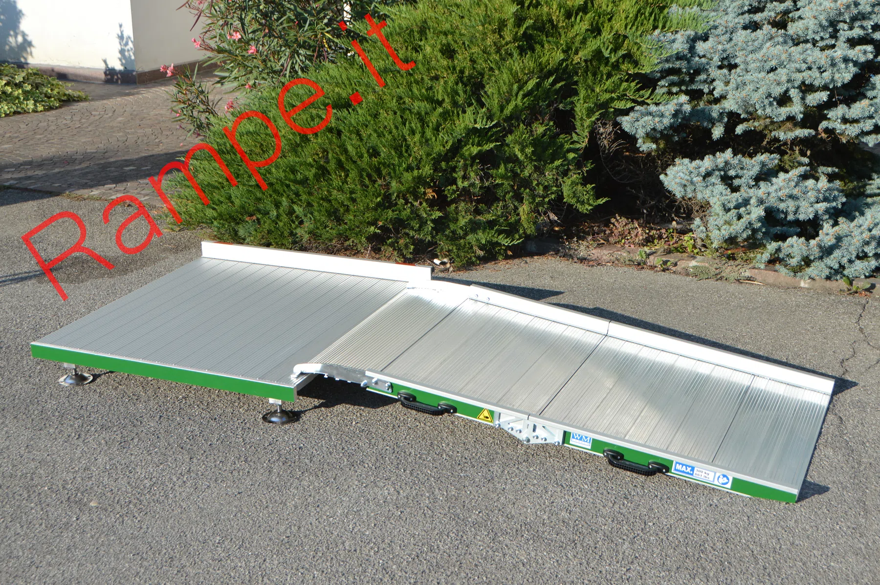 Rampa modulare in alluminio per superamento barriere architettoniche - installazione 22